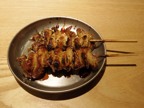 東京都新宿区中落合１丁目にある居酒屋「四文屋　中井店」鳥皮（タレ）