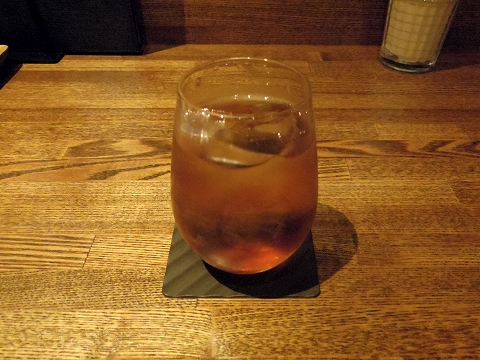 埼玉県越谷市千間台東１丁目にある鉄板ビストロの「la planche  ラ・プランシュ」ウーロン茶