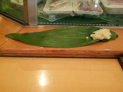 神奈川県川崎市川崎区砂子２丁目にある鮨店「鮨処 祭 川崎仲見世店」店内