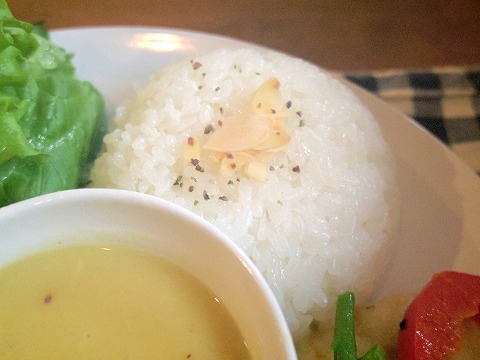 埼玉県越谷市大泊にあるカフェ「hana cafe」ランチプレートのライス