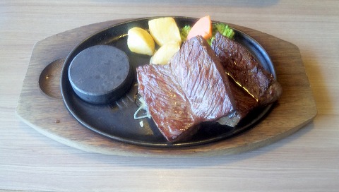 埼玉県所沢市星の宮１丁目にあるステーキ、ハンバーグのお店「ステーキのどん　星の宮店」Wサガリステーキ