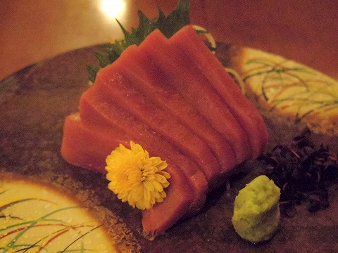埼玉県越谷市千間台東１丁目にある居酒屋「まぐろやモンキー せんげん台店」本まぐろ刺身