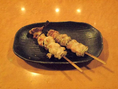 東京都文京区関口1丁目にある焼鳥、居酒屋「串焼き 竹屋」せせり 東京都文京区関口1丁目にある焼鳥、居酒屋「串焼き 竹屋」せせり