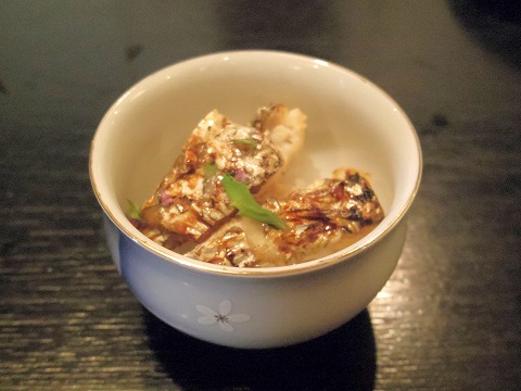 埼玉県北葛飾郡松伏町松伏にある鮨店「三笠鮨」太刀魚と酢飯