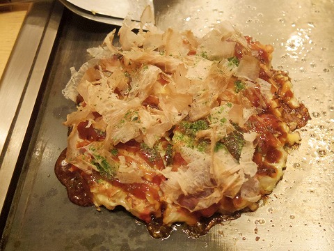 東京都練馬区谷原１丁目にあるお好み焼き、もんじゃの「お好み焼き　ふふ」お好み焼き 豚玉