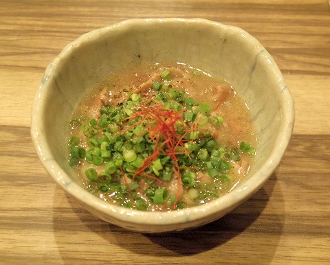 東京都練馬区練馬１丁目にある居酒屋、魚介料理・海鮮料理の「海鮮居酒屋 湊丸」牛スジ煮込み