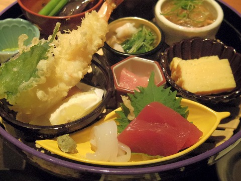 神奈川県川崎市幸区堀川町にある和食のお店「板前ごはん 音音　ラゾーナ川崎プラザ店」彩り大名御膳