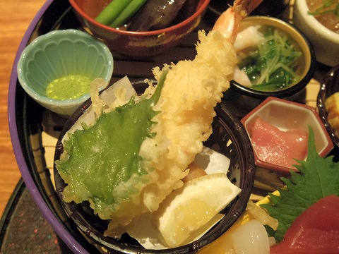 神奈川県川崎市幸区堀川町にある和食のお店「板前ごはん 音音　ラゾーナ川崎プラザ店」彩り大名御膳