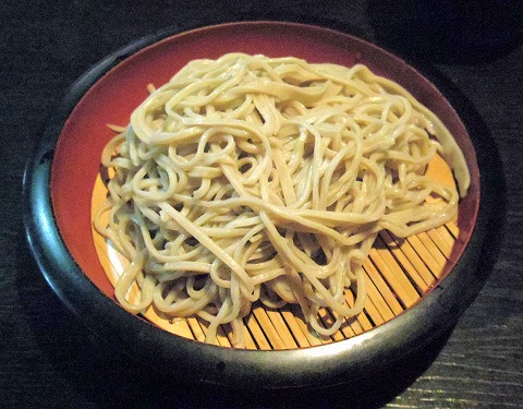 長野県上田市真田町本原にある蕎麦店「元祖真田流手打そば 佐助」海老天ざる