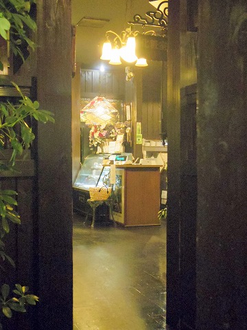 茨城県古河市下辺見にあるカフェ、洋食、イタリアンの「羅布乃瑠 沙羅英慕 古河店」店内