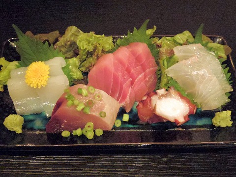 東京都西東京市東町２丁目にある居酒屋「和厨房ふじき」刺身盛り