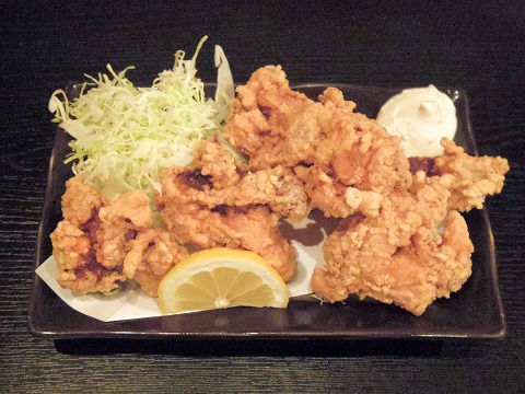東京都西東京市東町２丁目にある居酒屋「和厨房ふじき」鶏の唐揚げ