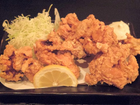 東京都西東京市東町２丁目にある居酒屋「和厨房ふじき」鶏の唐揚げ
