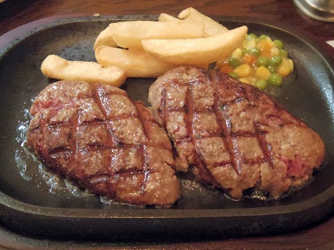 神奈川県川崎市川崎区小川町4丁目にあるハンバーグ、ステーキのお店「アルカサール ラ・チッタデッラ川崎店」炭焼ハンバーグ300gのセット 神奈川県川崎市川崎区小川町4丁目にあるハンバーグ、ステーキのお店「アルカサール ラ・チッタデッラ川崎店」炭焼ハンバーグ300gのセット