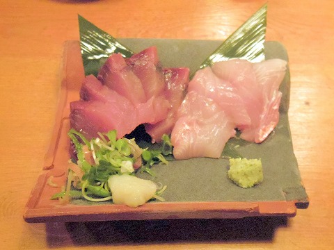 神奈川県川崎市中原区木月１丁目にある居酒屋「和風居酒屋 和乙酒房 満MARU まんまる」本日の赤字刺（金目とカツオ）