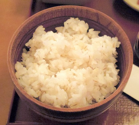 長野県長野市松代町殿町にある和菓子、甘味処、郷土料理のお店「竹風堂　松代店」麦とろ膳