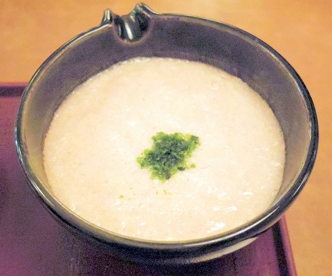 長野県長野市松代町殿町にある和菓子、甘味処、郷土料理のお店「竹風堂　松代店」麦とろ膳