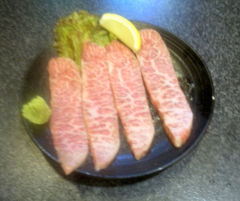 東京都練馬区春日町６丁目にある焼肉・ホルモンの「楽一」和牛みすじ
