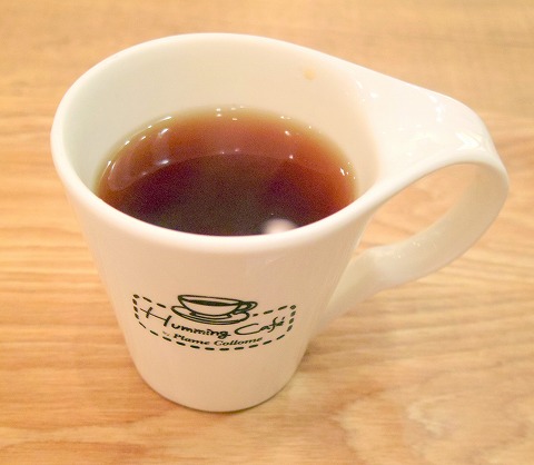 東京都台東区上野7丁目にあるカフェ「Humming Cafe By Plame Collome ecute UENO ハミングカフェ バイ プレミーコロミィ エキュート上野店」モーニングセット 東京都台東区上野7丁目にあるカフェ「ハミングカフェ バイ プレミーコロミィ ecute上野店 Humming Cafe By Plame Collome」モーニングセット(バタートースト、スクランブルエッグ、ベーコン、サラダ、ドリンク付き)