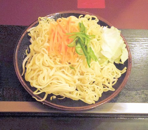神奈川県川崎市川崎区駅前本町にあるお好み焼き、もんじゃ焼き、居酒屋の「お好み焼き・食べ放題 若竹 川崎モアーズ店」野菜焼そば