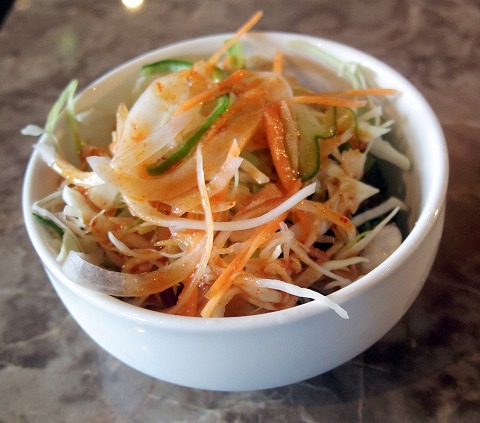 埼玉県草加市金明町にある焼肉店「焼肉ヒロ 新田店」和牛ロースセットをお肉1.5倍盛