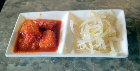 埼玉県草加市金明町にある焼肉店「焼肉ヒロ 新田店」和牛ロースセットをお肉1.5倍盛