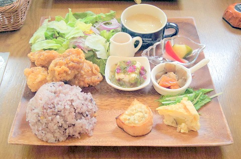 茨城県猿島郡境町上小橋にあるカフェ「Cafe & Dining GOODDAY  カフェ&ダイニング グッデイ」ワンプレートランチ