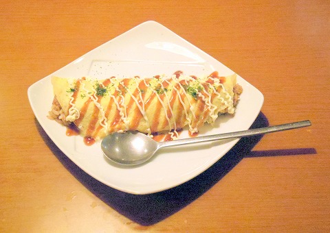  茨城県古河市本町１丁目にある居酒屋「魚民 古河東口駅前店」神戸のオムそばめし