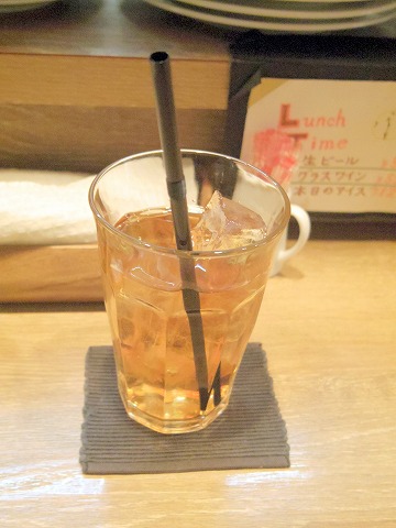 神奈川県川崎市川崎区小川町にある洋食店「キッチン ラフト　KITCHEN rafuto」アイスティー