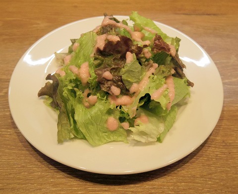 神奈川県川崎市川崎区小川町にある洋食店「キッチン ラフト　KITCHEN rafuto」サラダ
