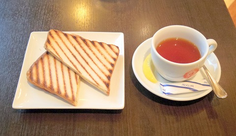 神奈川県川崎市中原区新丸子東3丁目にあるイタリアンのお店「BAR DEL SOLE バール デルソーレ ららテラス武蔵小杉店」 神奈川県川崎市中原区新丸子東3丁目にあるイタリアンのお店「バール デルソーレ ららテラス武蔵小杉店」ハムチーズサンドのモーニングセット