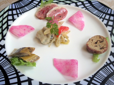 埼玉県さいたま市見沼区深作３丁目にあるフランス料理店「トロワ・ボー 　Trois Beaux」Bランチのオードブル