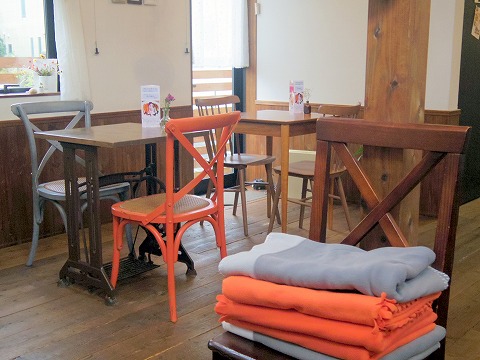 茨城県つくば市高見原１丁目にあるカフェ「marunacafe　まるなカフェ」店内