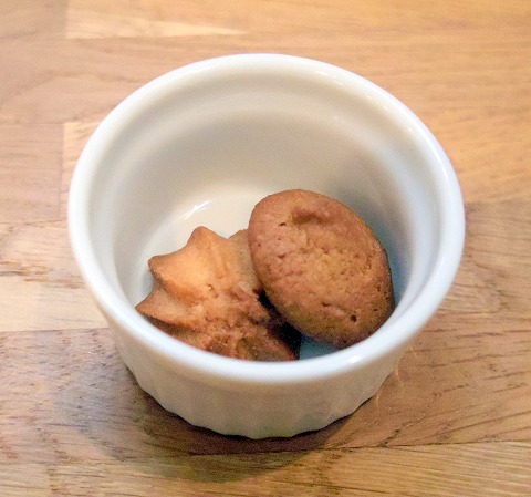 茨城県つくば市高見原１丁目にあるカフェ「marunacafe　まるなカフェ」手作り？クッキー