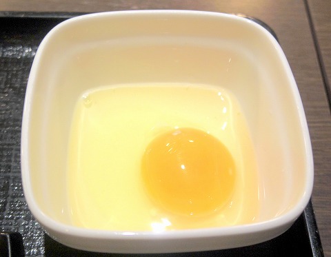 茨城県守谷市中央３丁目にある「吉野家 TX守谷駅店」牛皿特盛、豚汁、卵