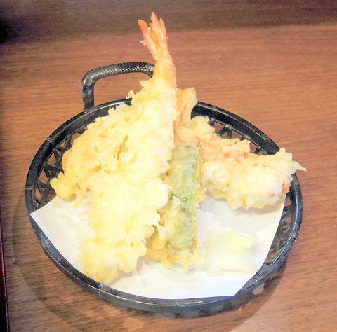 埼玉県入間市東町３丁目にある海鮮・魚介料理の「旬彩浜や  ゆう輝」上ちらし御膳