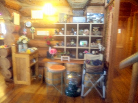 埼玉県春日部市増田新田にある喫茶店「カフェ ログハット」店内 埼玉県春日部市増田新田にある喫茶店「カフェ ログハット」店内