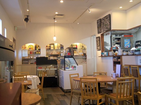 埼玉県越谷市流通団地にあるイタリアンの「オルタッジョ　ORTAGGIO」店内
