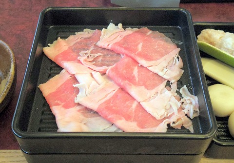 埼玉県狭山市富士見２丁目にある和食ファミリーレストランの「和食よへい　狭山富士見店」しゃぶしゃぶ食べ放題（鹿児島県産黒豚コース）