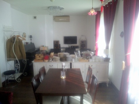 埼玉県狭山市祇園にあるイタリア料理のお店「トレスカーサ粋  　Tres Casa sui」店内