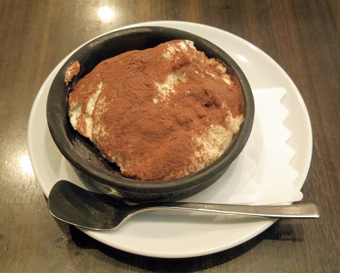埼玉県さいたま市中央区下落合にあるイタリア料理のお店「アクアコッタ　aqua cotta」自家製ティラミス