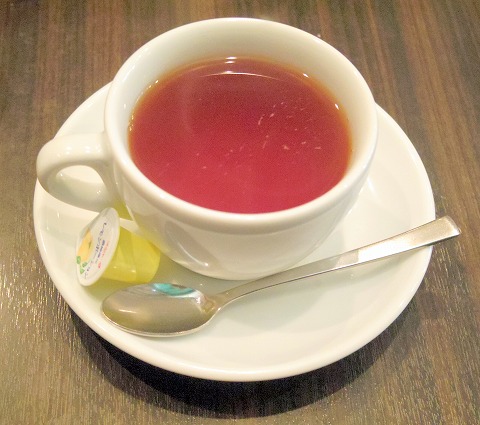 埼玉県さいたま市中央区下落合にあるイタリア料理のお店「アクアコッタ　aqua cotta」ドリンク（ホットレモンティー）