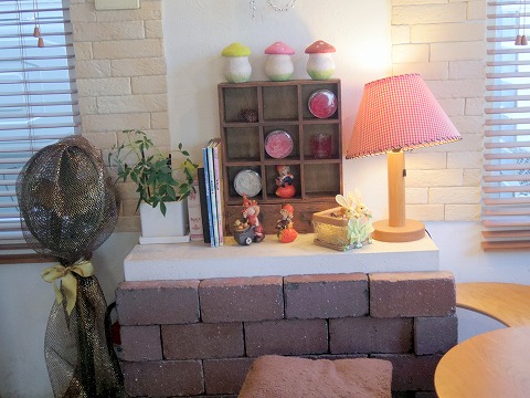 埼玉県入間市東町１丁目にあるカフェ「culture cafe Grandir  グランディール」店内