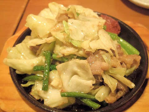 東京都墨田区江東橋3丁目にある居酒屋「てけてけ 錦糸町南口店」 東京都墨田区江東橋3丁目にある居酒屋「てけてけ 錦糸町南口店」親鳥のチャンピオン焼き