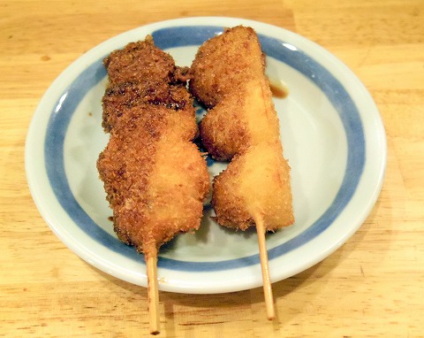 東京都墨田区横網１丁目にある居酒屋「大衆酒場　かぶら屋　両国店」串かつといもフライ