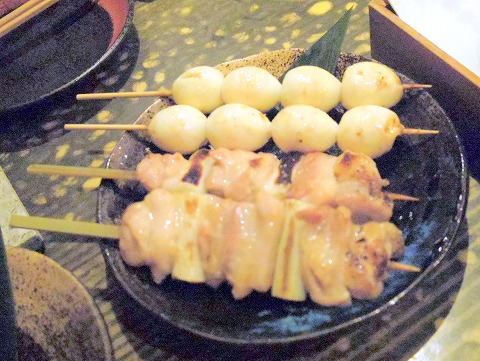 f:id:morigen1:20200315153302j:plain 東京都渋谷区道玄坂2丁目にある居酒屋「炭火串焼 千串屋 渋谷店」焼鳥(うずら卵、ねぎ間)