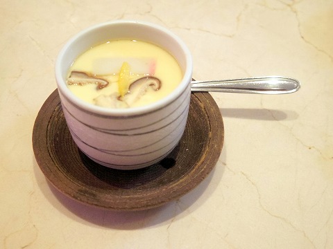 神奈川県横浜市中区本牧原にある回転寿司「廻転寿司　てつりゅう房」茶碗蒸し