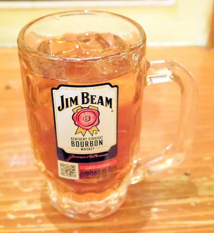 東京都足立区千住２丁目にある居酒屋「ちょい飲み酒場 酔っ手羽食堂 北千住店本館」ウーロン茶