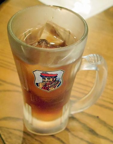 埼玉県東松山市箭弓町１丁目にある居酒屋、海鮮料理のお店「浜焼バル ウォ！バッカ Wow!BAKKA」ウーロン茶