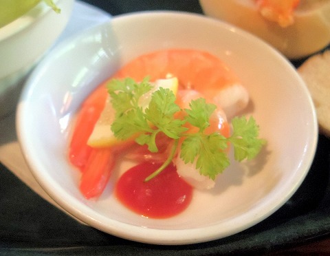 神奈川県横浜市中区本牧和田にあるシーフードの レッドロブスター Red Lobster 新本牧店 です 最寄駅はjr根岸線の山手駅になります ランチタイムに行きハーバーセットを注文 メインはチキンミラネーズを選択しました 食後にミニアップルコブラをいただきました 神奈川県横浜市中区本牧和田にあるシーフードの レッドロブスター Red Lobster 新本牧店 です 最寄駅はjr根岸線の山手駅になります ランチタイムに行きハーバーセットを注文 メインはチキンミラネーズを選択しました 食後にミニアップルコブラをいただきました